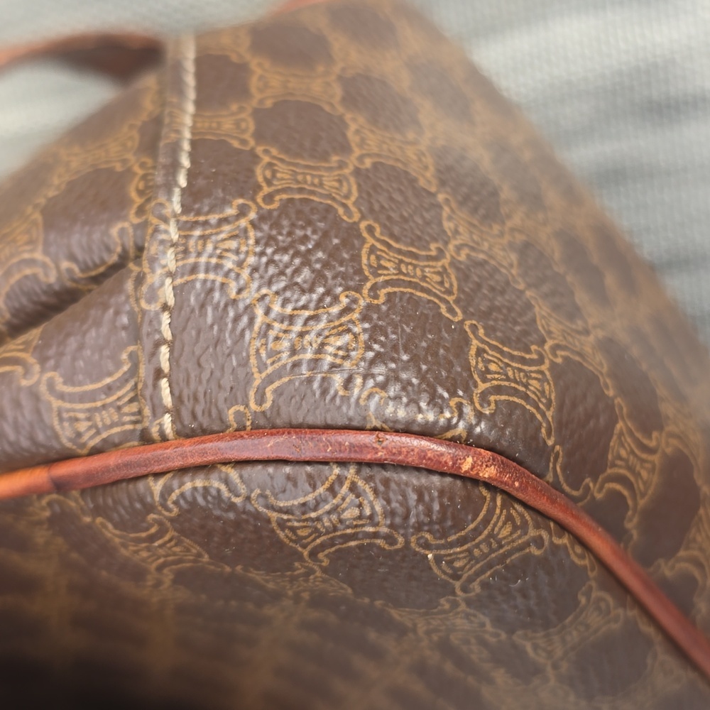 * GUC * Vintage Celine * - Picture 7 of 17